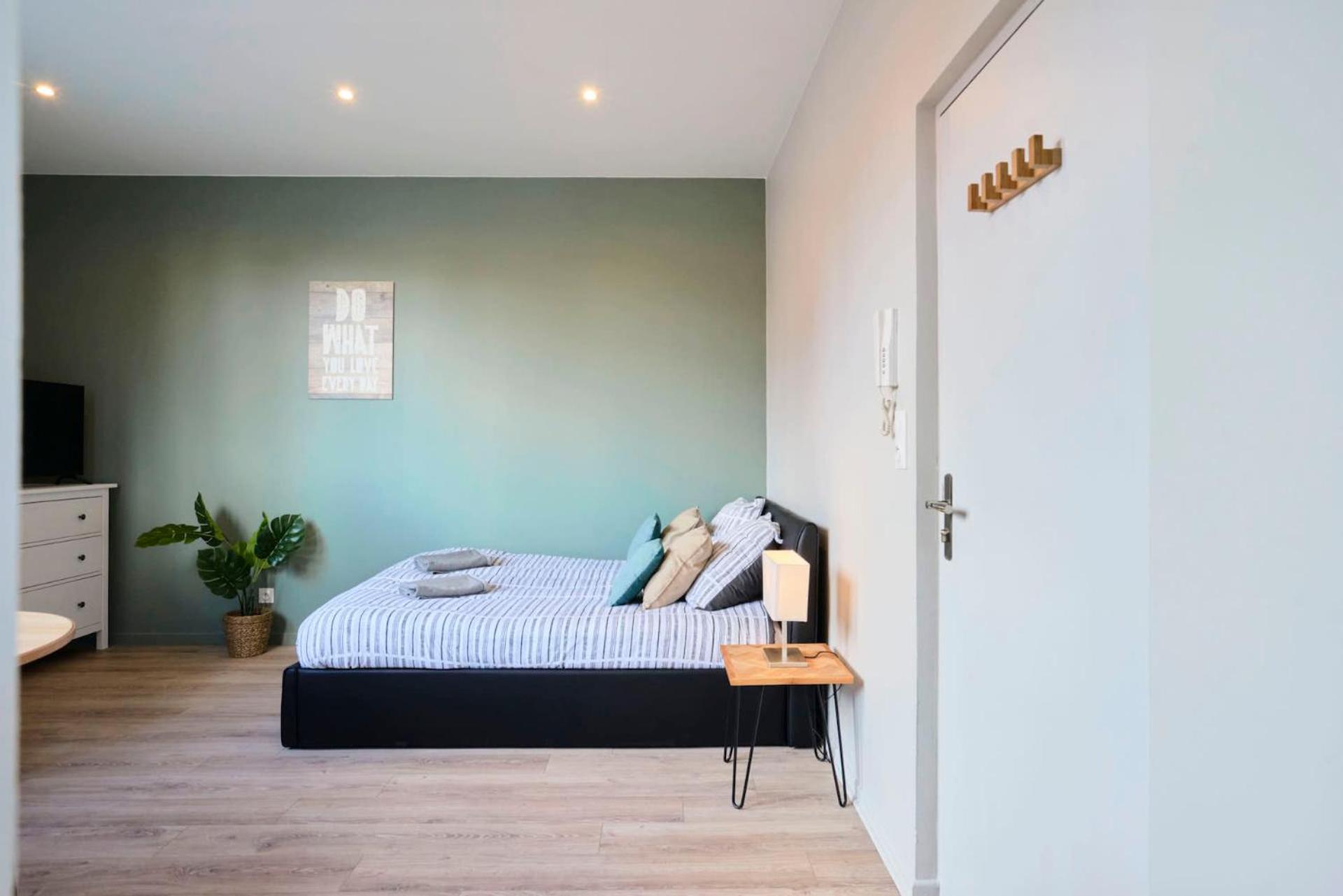 Locationstourcoing - Le Croise Apartment Exterior photo